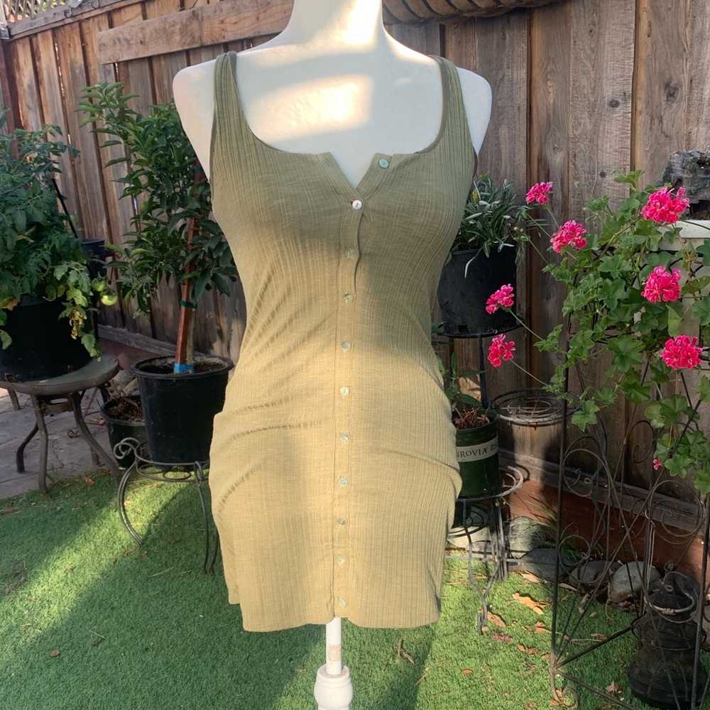 Mini dress bundle - Picture 6 of 8
